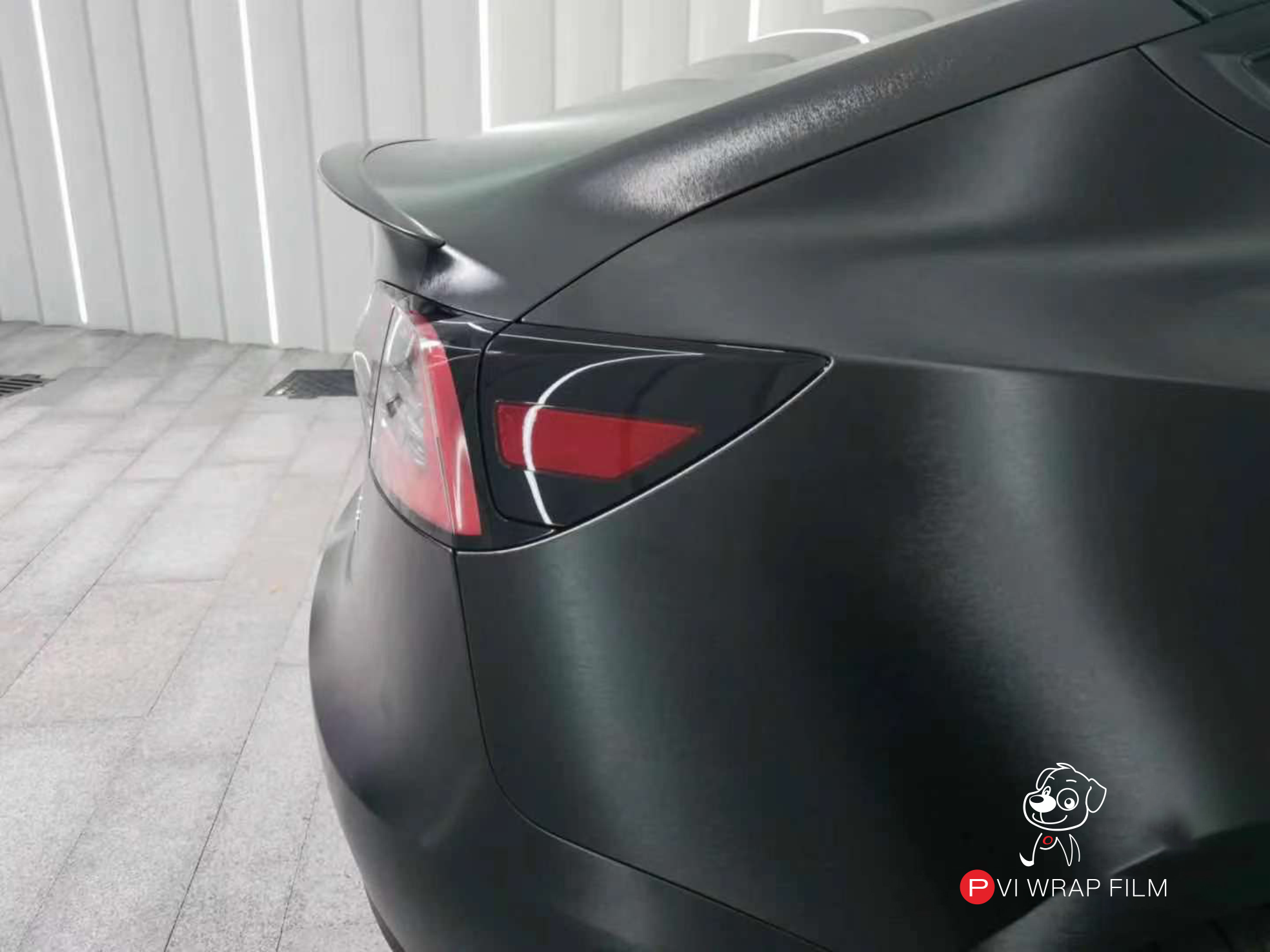 特斯拉 金属拉丝黑